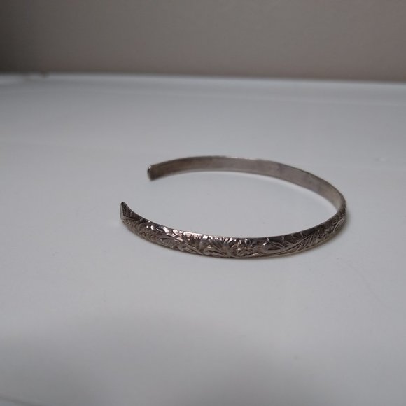 Vintage Small Sterling Decorative Open Bangle - Picture 3 of 14